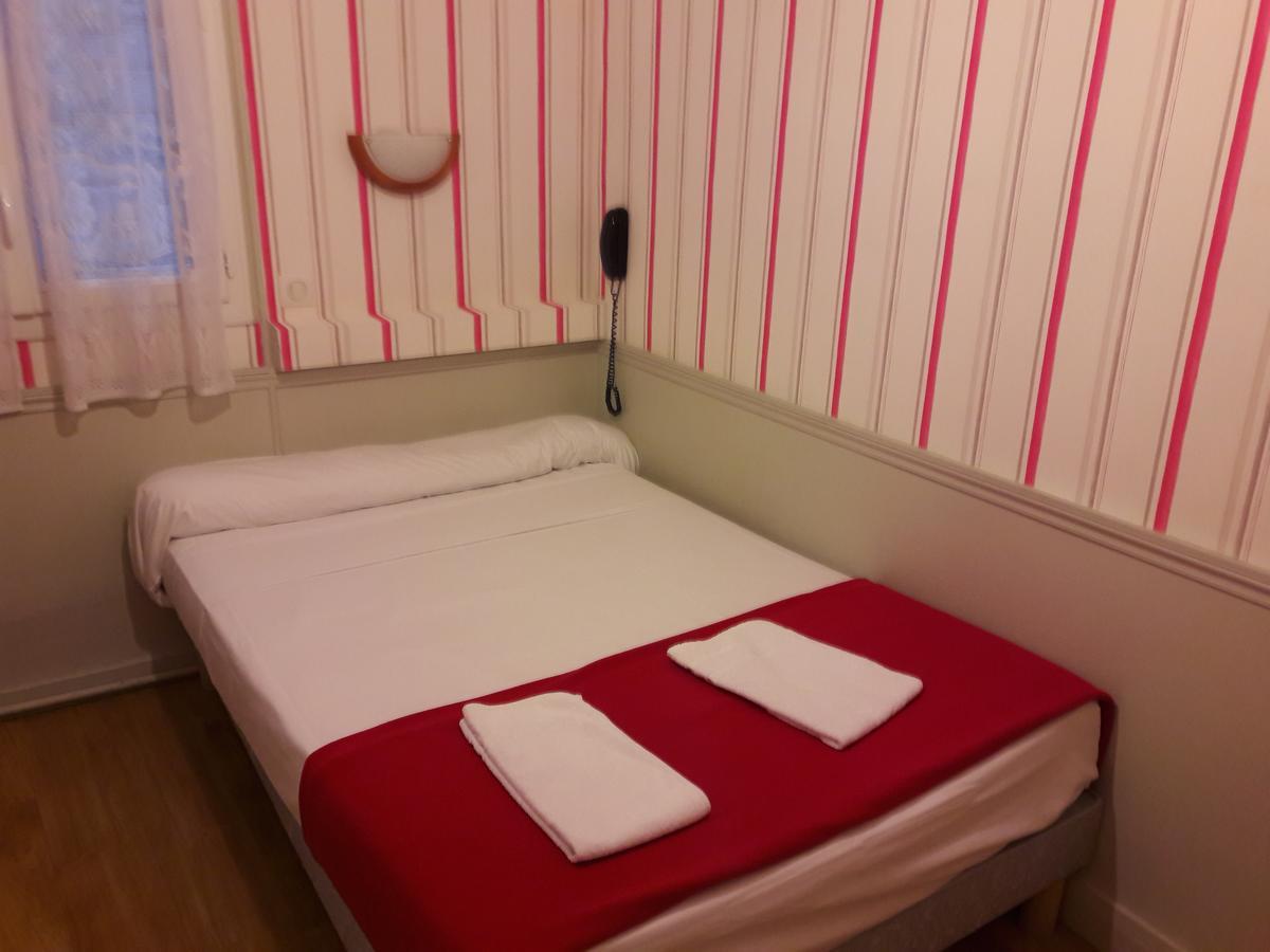 巴黎 完美旅舍旅舍 客房 照片 A room at the hotel